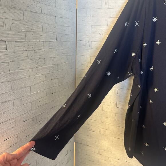 Lane Bryant women’s long sleeve T-shirt V-neck navy blue silver stars plus size - Picture 4 of 8